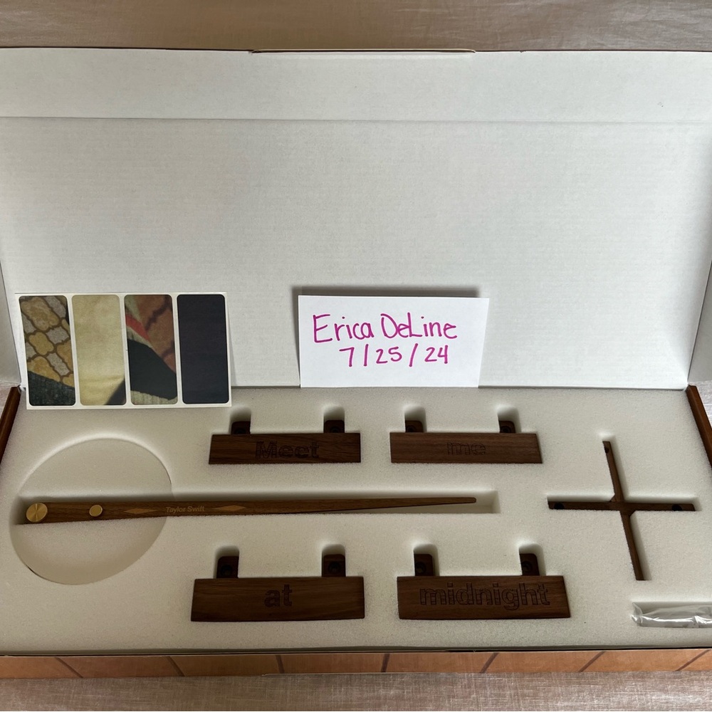 NEW Taylor Swift Midnights Vinyl Clock Display Shelves